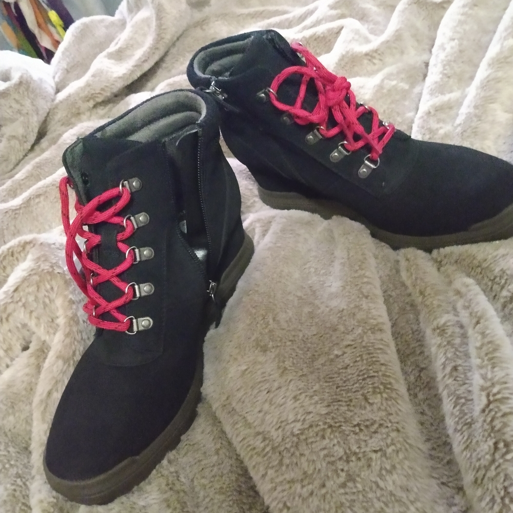 Dr. Scholl's wedge